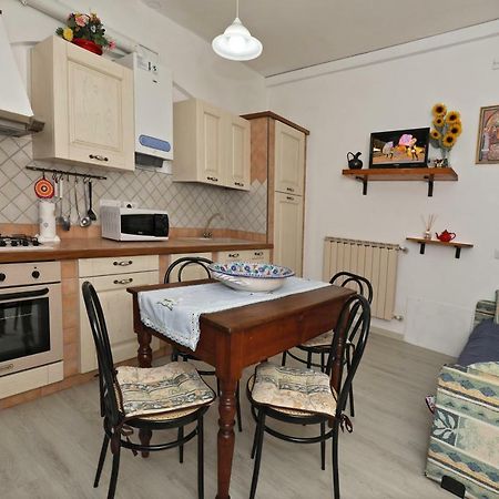 Agriturismo Villa Mozart Nel Verde Gubbio Buitenkant foto