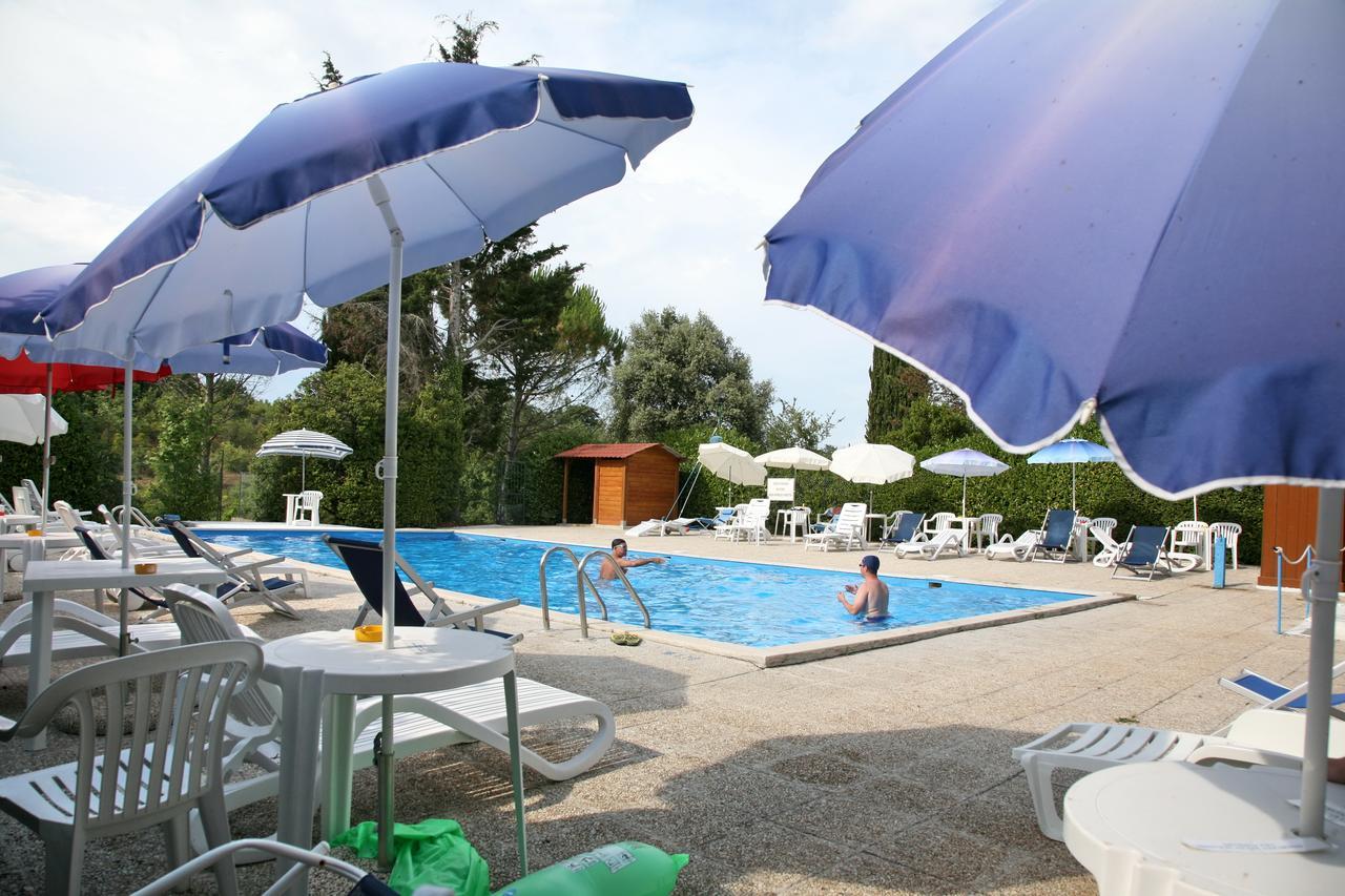Agriturismo Villa Mozart Nel Verde Gubbio Buitenkant foto
