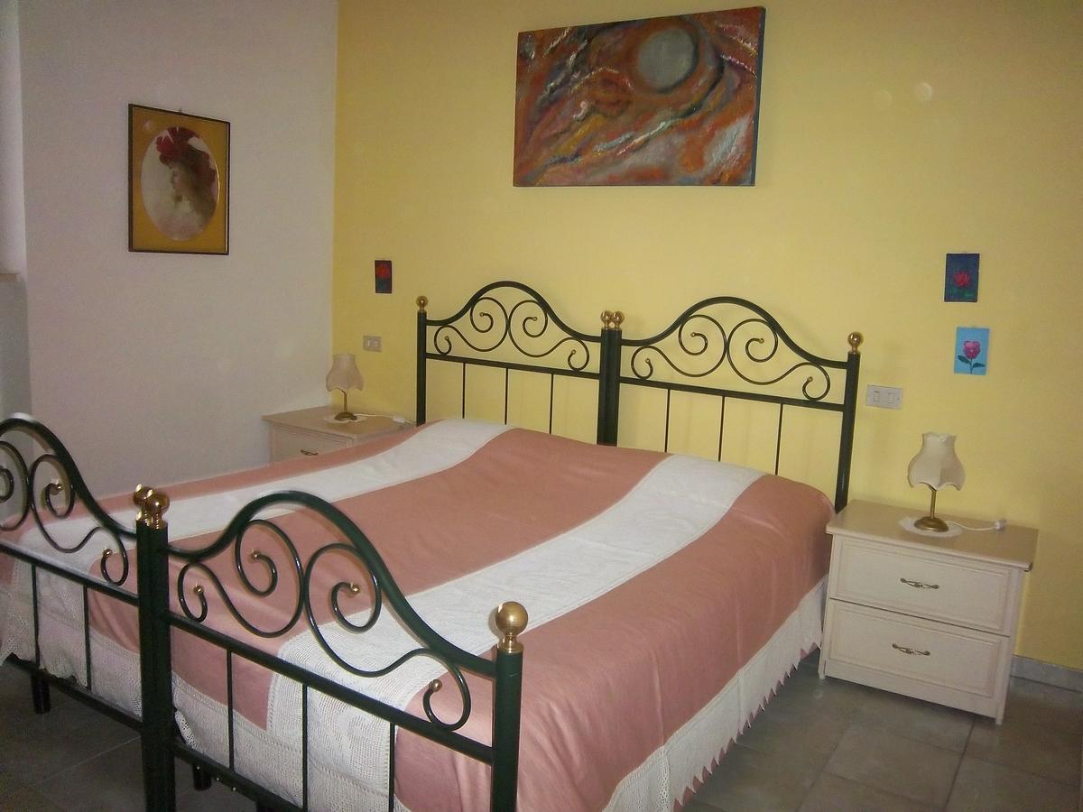 Agriturismo Villa Mozart Nel Verde Gubbio Buitenkant foto