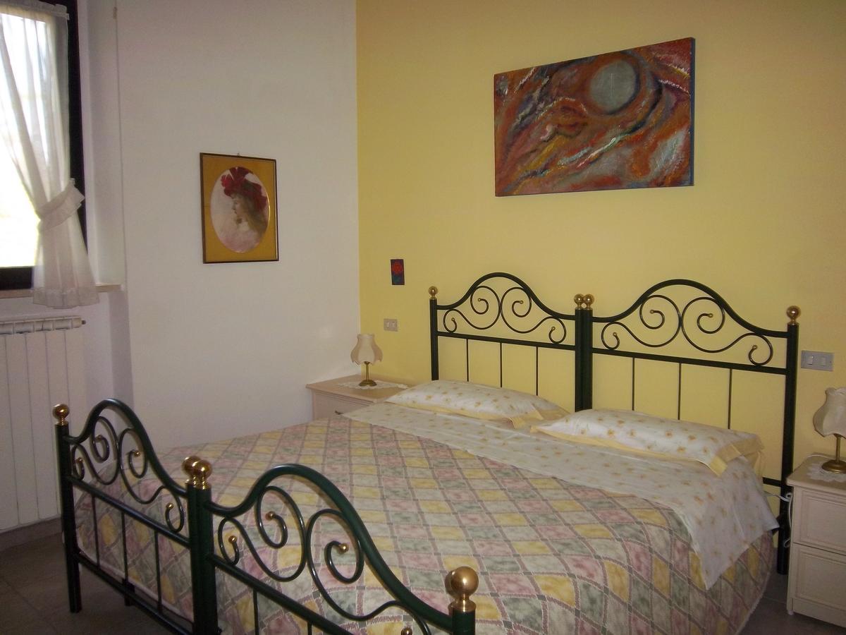 Agriturismo Villa Mozart Nel Verde Gubbio Buitenkant foto