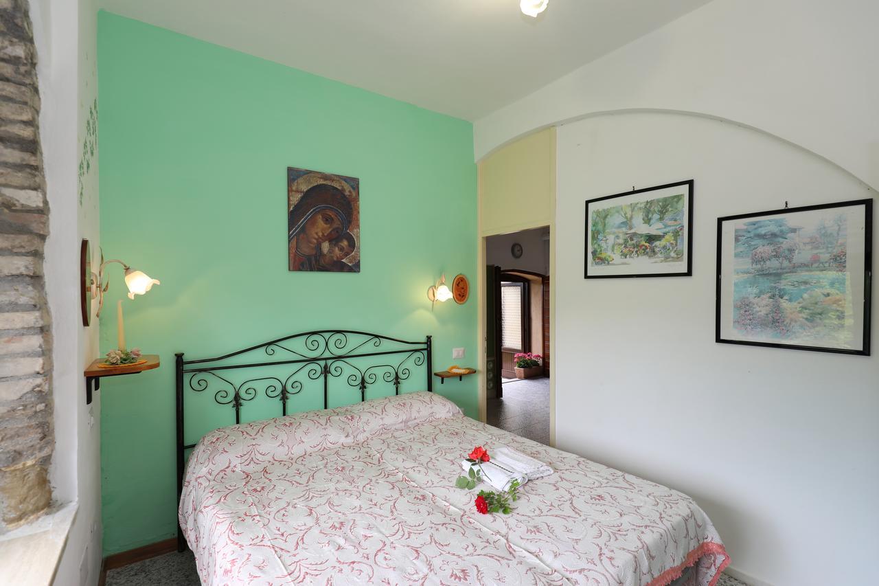 Agriturismo Villa Mozart Nel Verde Gubbio Buitenkant foto